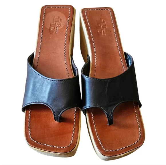 Brown's ID Women's Boho Leather Wooden Wedge Sandal Size EU 39. - Picture 4 of 9